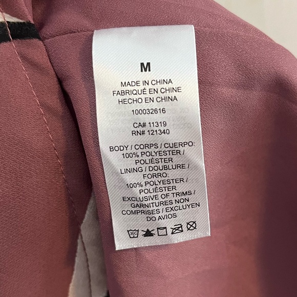 Dynamite Floral Dress - Picture 3 of 4